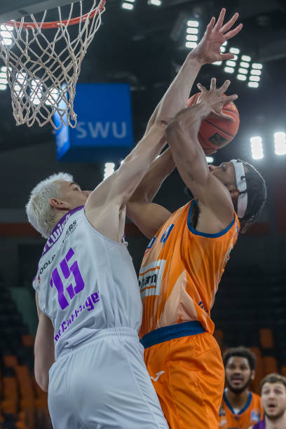 与其说弗里 与其说弗里